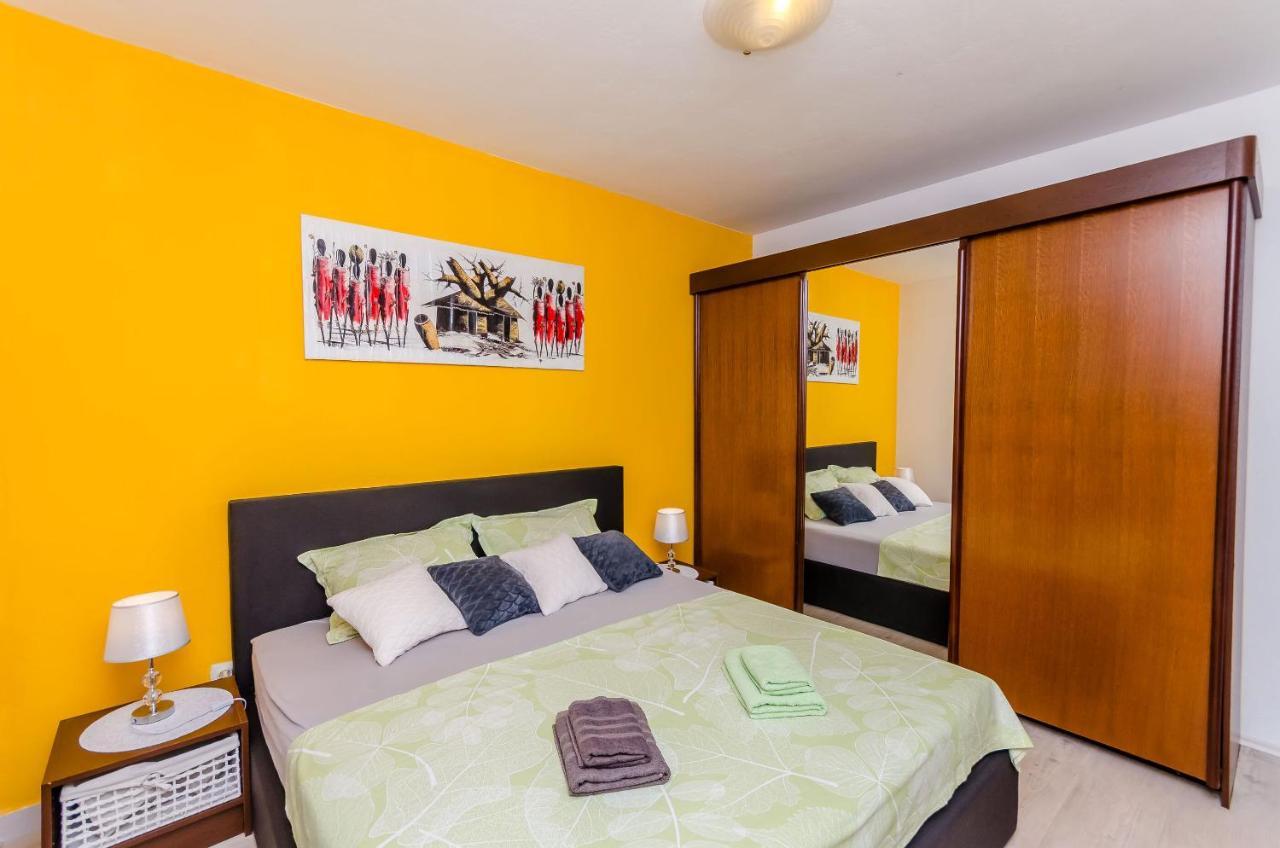 Apartment Piveta Trogir Eksteriør billede