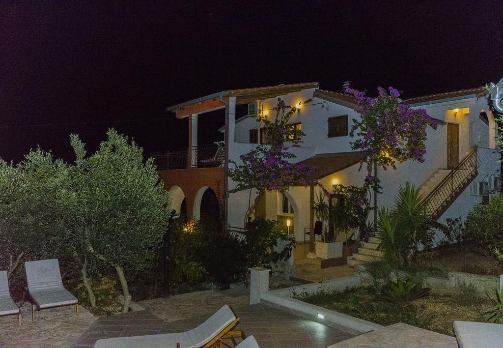 Apartment Piveta Trogir Eksteriør billede
