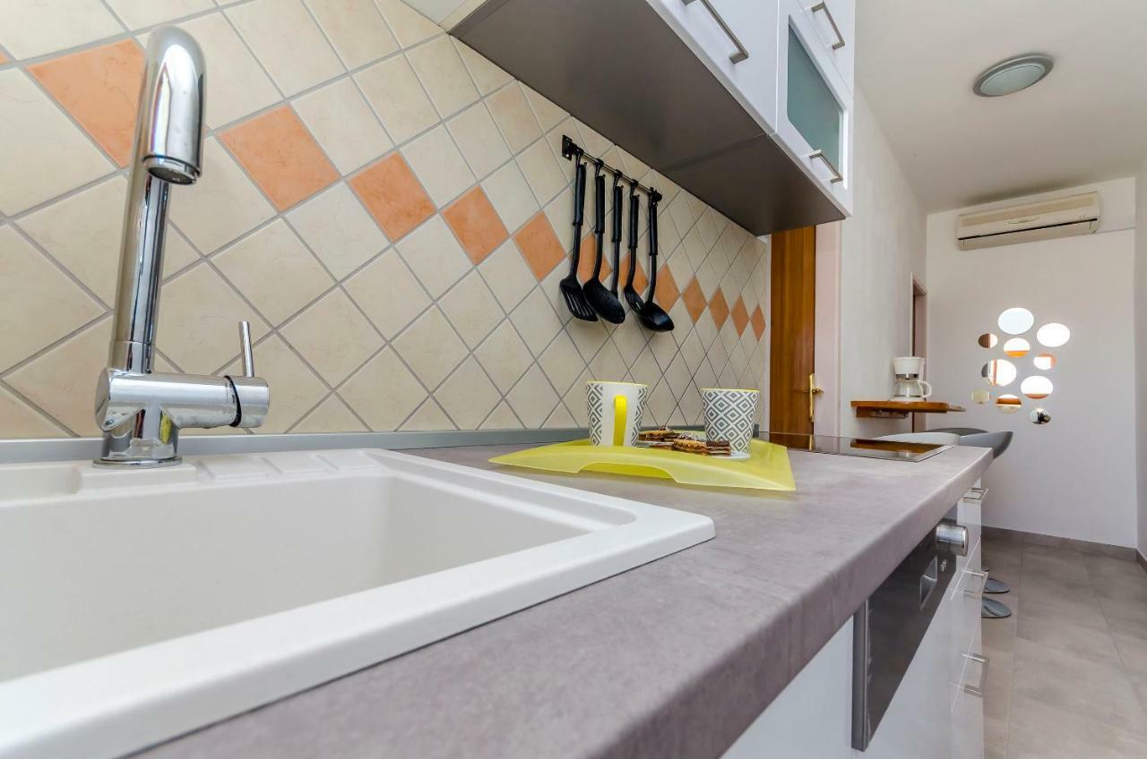 Apartment Piveta Trogir Eksteriør billede